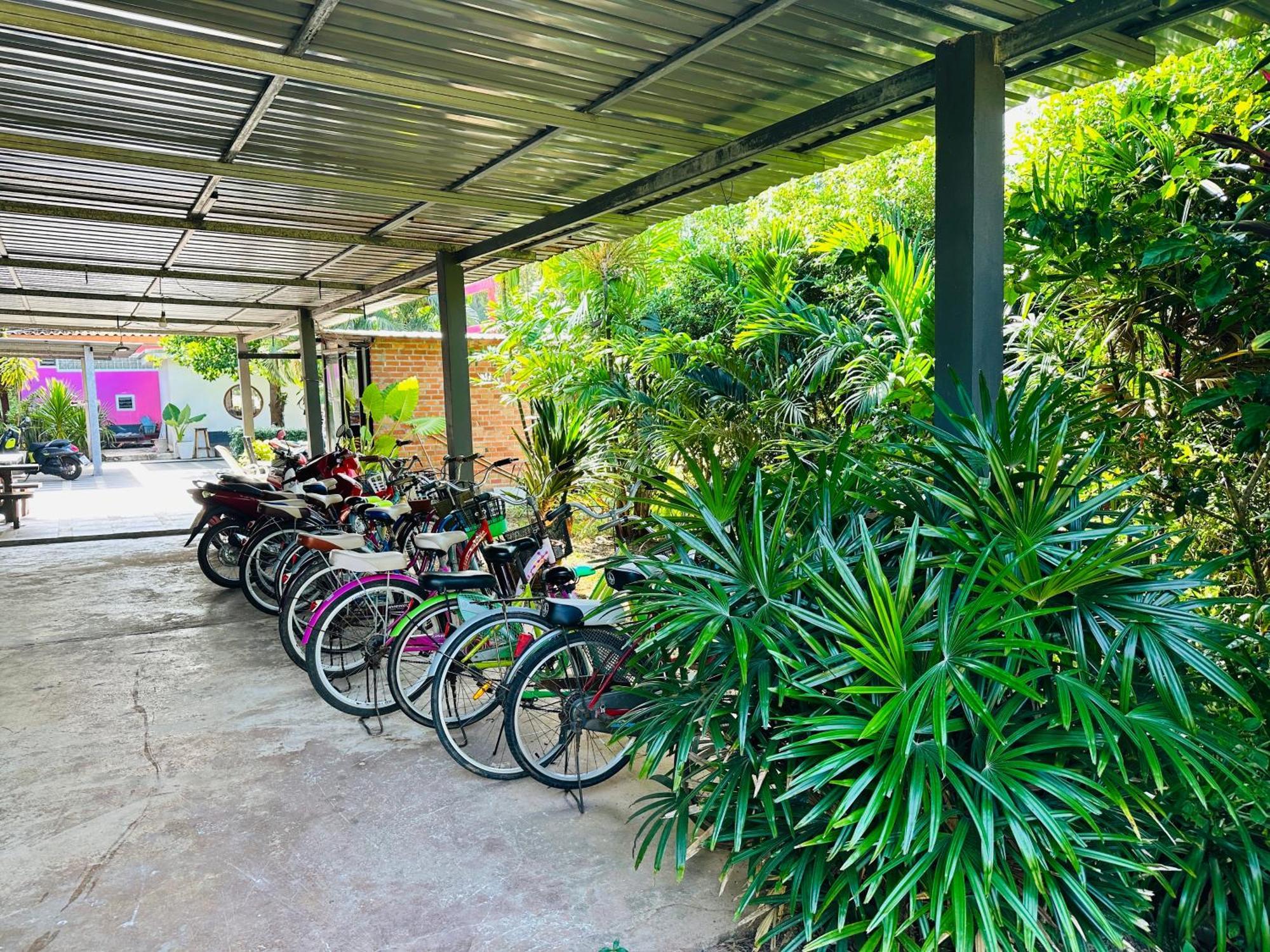 Koh Jum Bungalow & Hostel Esterno foto