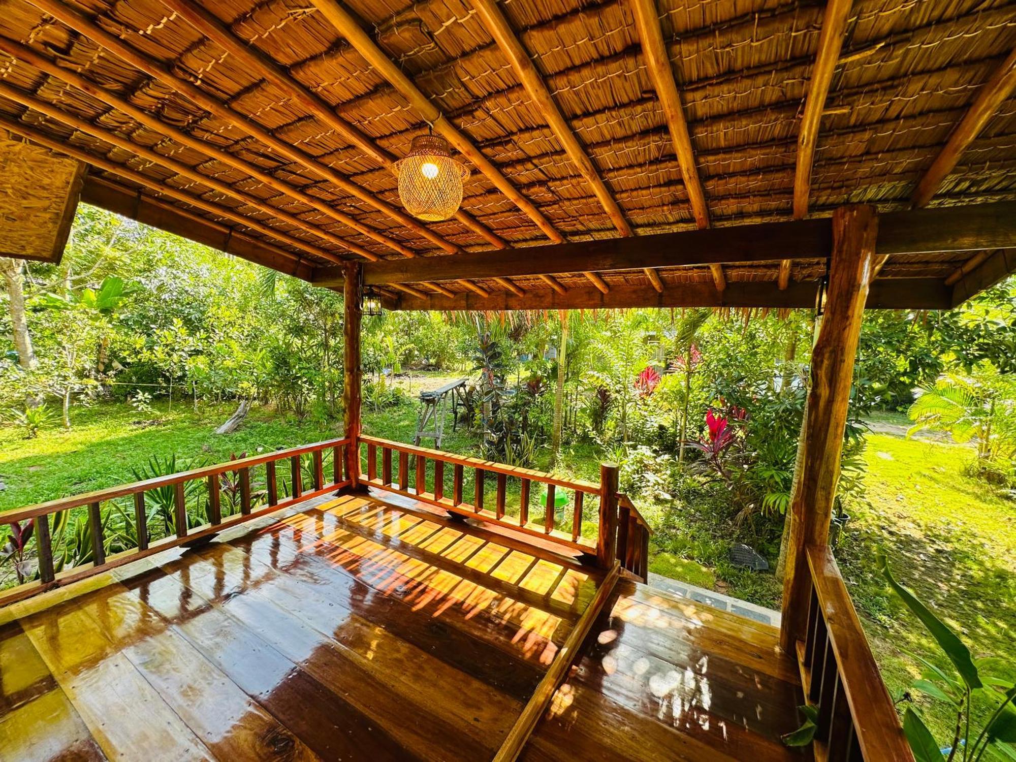 Koh Jum Bungalow & Hostel Esterno foto